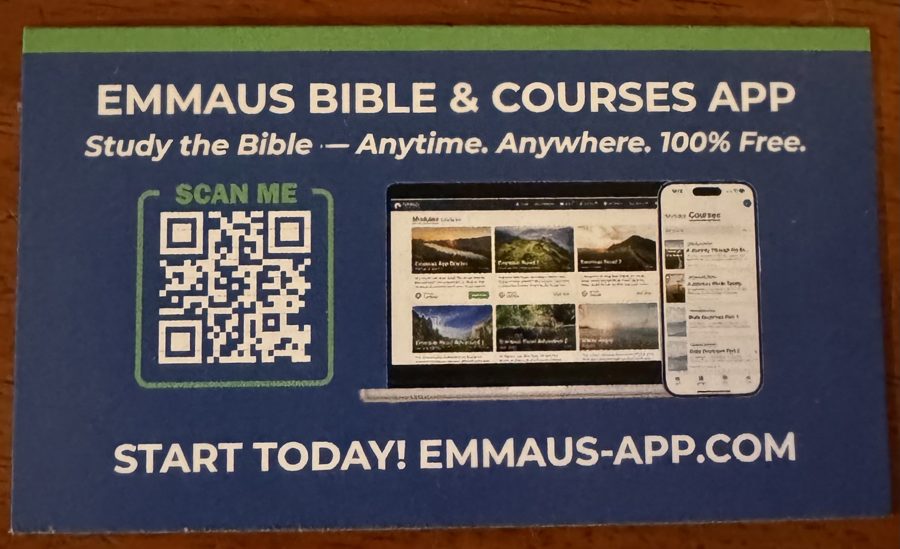 Ang card ng Emmaus Bible & Courses App, harap: Pag-aralan ang Biblia kahit kailan, kahit saan, libreng-libre. emmaus-app.com